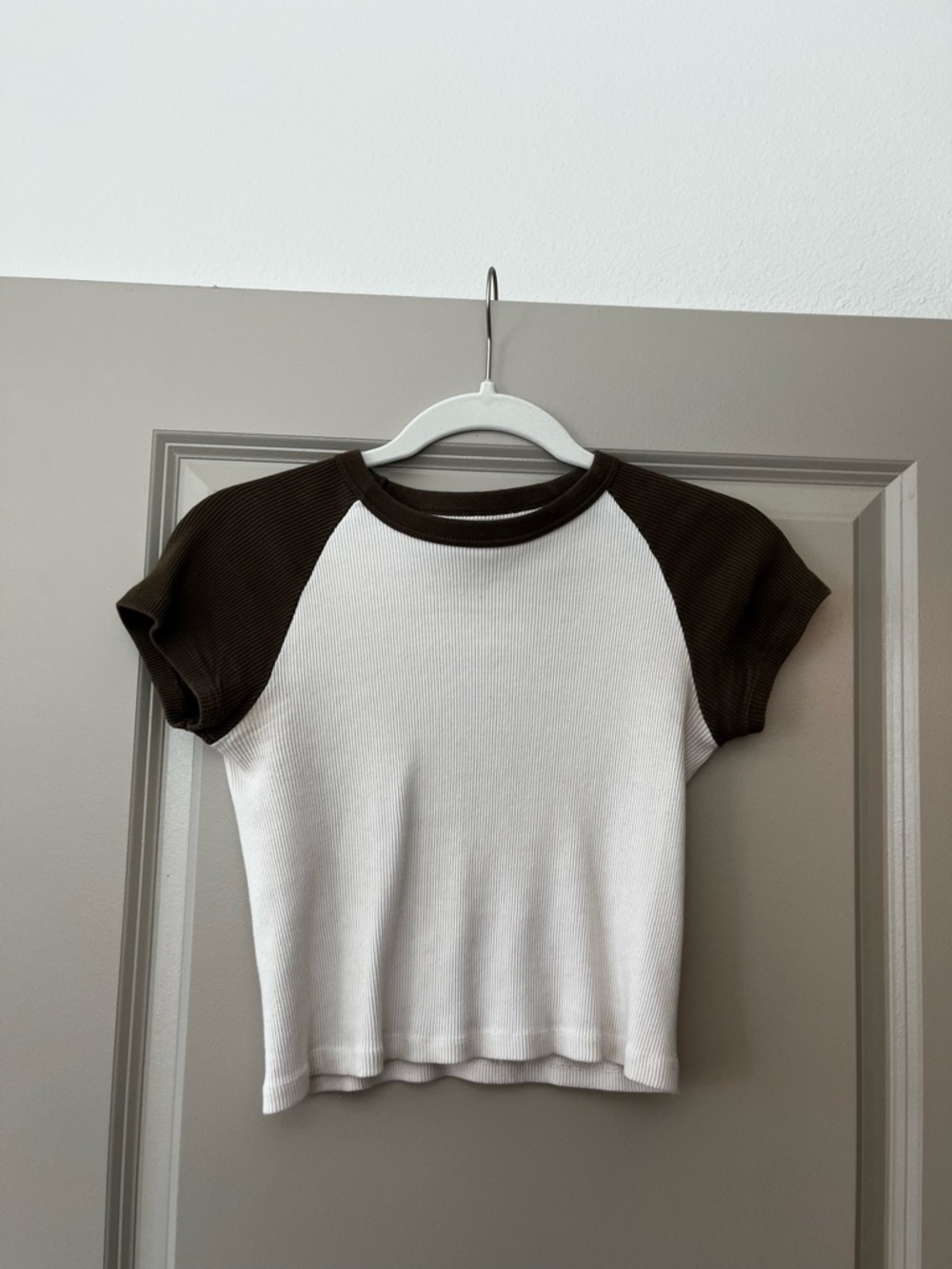 Brandy Melville White Ribbed Tee with Dark Brown Raglan Sleeves